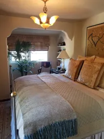 1920's Spanish Colonial romanic villa, minutes from the beach - Image 4