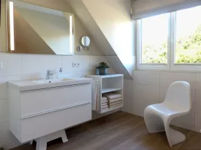 Prime Lakefront Location, Fantastic Lake View, Balcony, Baltic Sea 12 km Away, Barrel Sauna, Balcony - Image 3