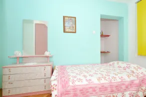 PETRA ARBANIJA - apt for 5+1 just few steps from the beach - Image 5