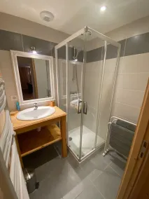 Appartement 4 chambres pieds aux pistes - Image 2