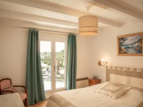 Encantadora casa vacacional totalmente equipada con terraza, jardín y piscina privada - Image 4