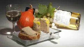 1 WEEK FROM 310 EUROS FOR 5 TO 6 PEOPLE ACCORDING TO SEASON - Image 2