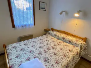 Cute chalet very central & close to the beach - Image 3