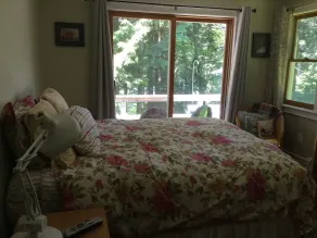 Lakeside Cottage Retreat - Image 2