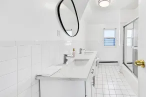 Two Wash - Image 4