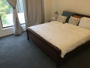 Unique modern, spacious, clean large 3 bedroom + study  in beautiful Blackwood - Image 4