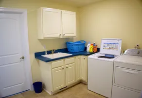 Highly Sought after Townhome!! - Image 2