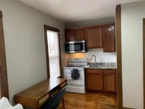 1 mile from Strong URMC, Downtown Rochester Micro Studio Tiny House Apartment - Image 5