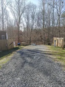 RV spot #4 at Watts Bar Lake - Image 4