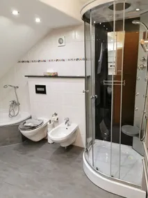 Appartamento Privato-Super lusso-Bagno privato con vasca-Vista giardino - Image 3