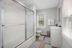 Spacious Home_5BR|Sleeps 11|Easy HWY Access - Image 2