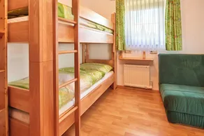 Apartment with 3 bedrooms and 2 bathrooms - Image 5