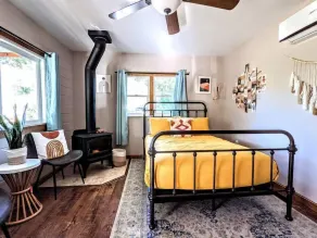 # 1. Bluebird's Nest - Studio Cabin W/ Fireplace - Image 4