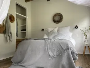 Classic, simple and relaxed living. - Image 3