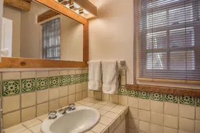 Let fyldt, rummelig Casita ~ Gå til udsigt til centrum og bjergene - Image 2