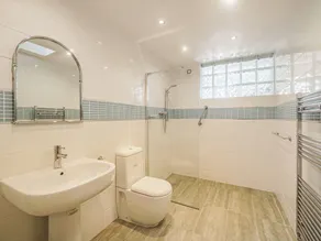 3 bedroom accommodation in Shaldon, near Teignmouth - Image 2