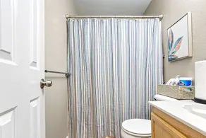 Universal Studios Ready! 3BR, Sleep 8- 2 King Beds, 4 Full Beds - Image 3