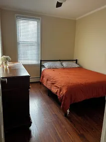 Apt with utilities, wifi, a compact parking space, & on-site laundry near NYC! - Image 5
