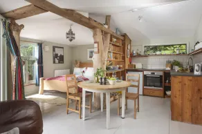 The Woodcutters Cabin - Idyllic Cabin Ten Minutes from the Sea - Image 5