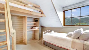 Alpine Sadler Retreat - Image 5