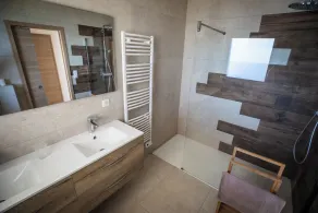 5-star architect-designed villa *****, swimming pool, walking distance to beach - Image 2