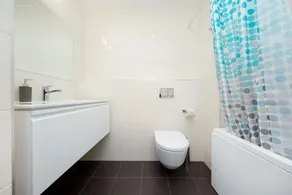 8ERA Business Executive Rotermanni Apartments - Image 5