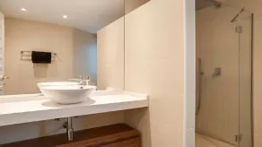 Stunning property on The Golden Mile, 3 min from Puente Romano and the sea. - Image 2