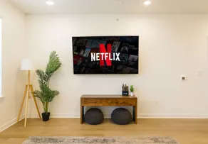 Zen-style 1BR Retreat In A+ Location w/ Gym & Pool - Image 3