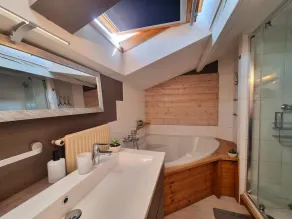 Countryside cottage with pets allowed, private terrace - Image 2