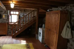 Mountain house -mountain getaway in the picturesque village of Sirako - Image 4