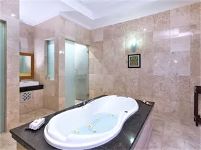 Unforgetable Romantic Pool Villa In Kuta - Image 4