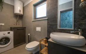 Magnífica casa en Krsan con sauna. - Image 4