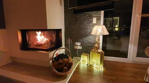 Floating 2 bedroom villa with fireplace and air conditioning - Image 3