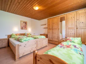 Cosy apartment with ski storage - Image 4