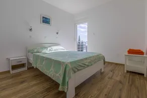 100 metres beach with sea view - Image 3