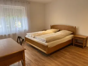 Very spacious 3-room apartment with terrace, garden, parking space - Image 5