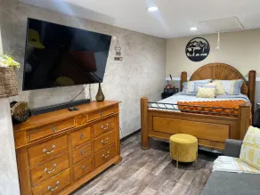 Beautiful studio apartment next to the Mickelson Trail. - Image 5