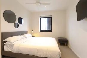 Cosy 2-bed Bridgeview Apartments with River View - Image 5