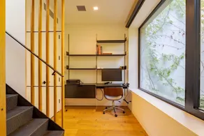 Rove Travel | Empire House | 3BR TH w/ Courtyard - Image 2
