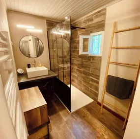 Maison avec jardin cloturé et piscine privée - Image 2