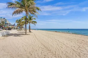 Rustic Retreats Cozy 2BR for 6 guests minutes from Las Olas - Image 3