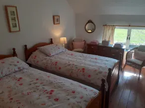 300 year old tradition irish cottage - Image 4
