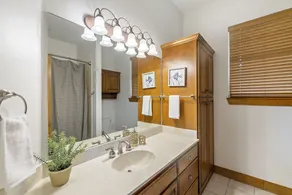 Pine Haus - Oversized waterfront home ideal for multiple families! - Image 3
