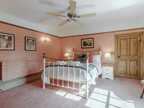 Psalter Farmhouse - Image 4