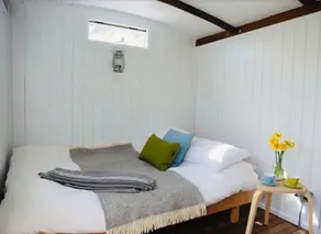 TINY HOME No.1 Railway Carriage with Stunning Views - Image 3