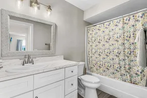 Island Vibe! 3/2 Salt Water Heated Pool with Bonus Room, Waterfront! - Image 4