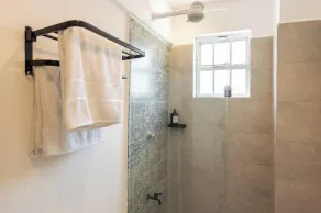 Lux Suites Studio City Apartments - Image 5
