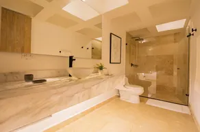 7 Bedroom Luxury Full Floor Apartment with Private Pool - Image 3