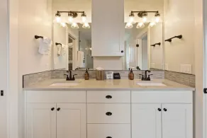 S'more Bend 4 Bedroom Home - Image 3