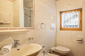Cozy “Appartamento 1” close to Cable Cars and Ski Lifts with Wi-Fi - Image 3